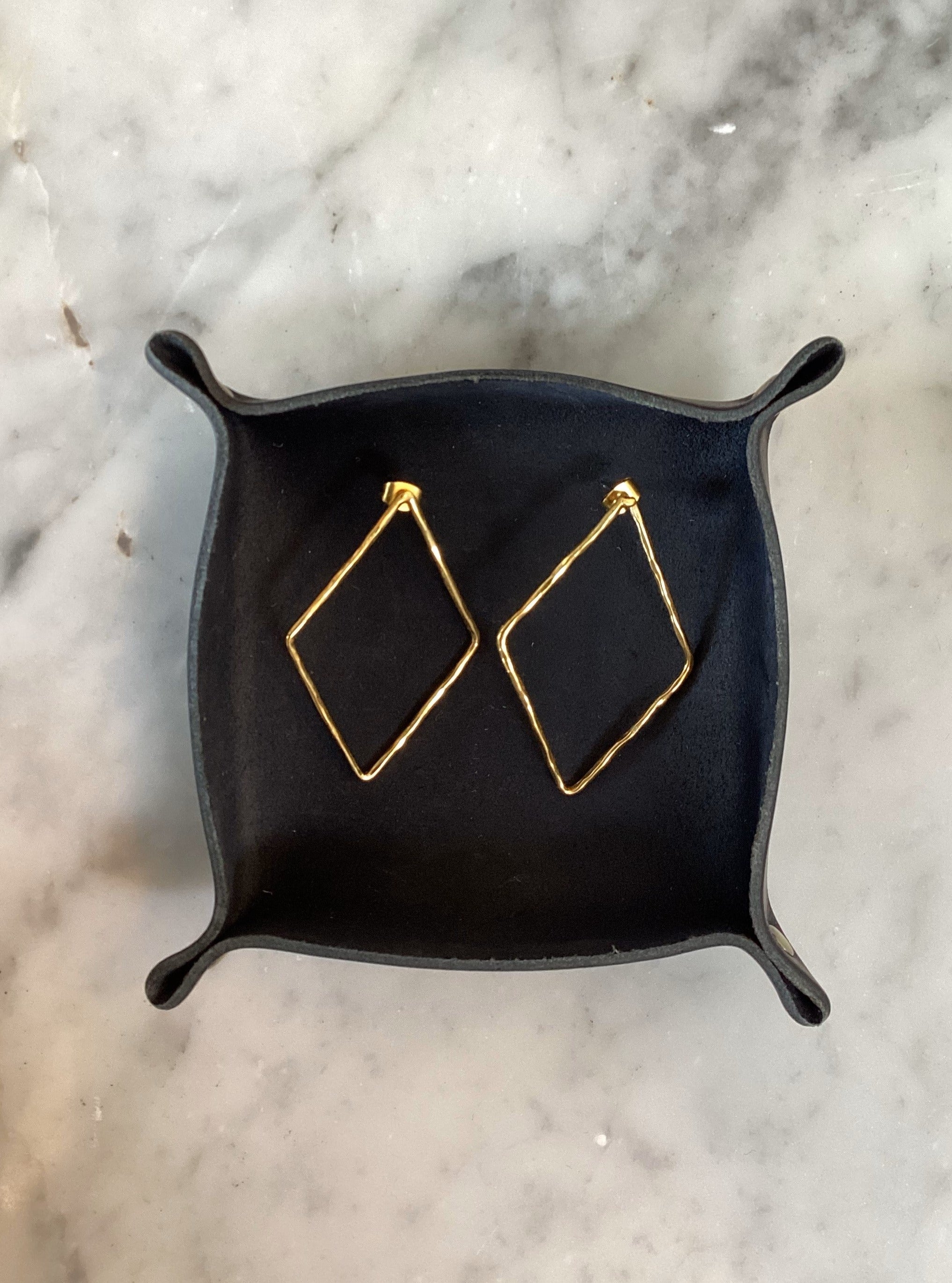HAMMERED DIAMOND EARRINGS