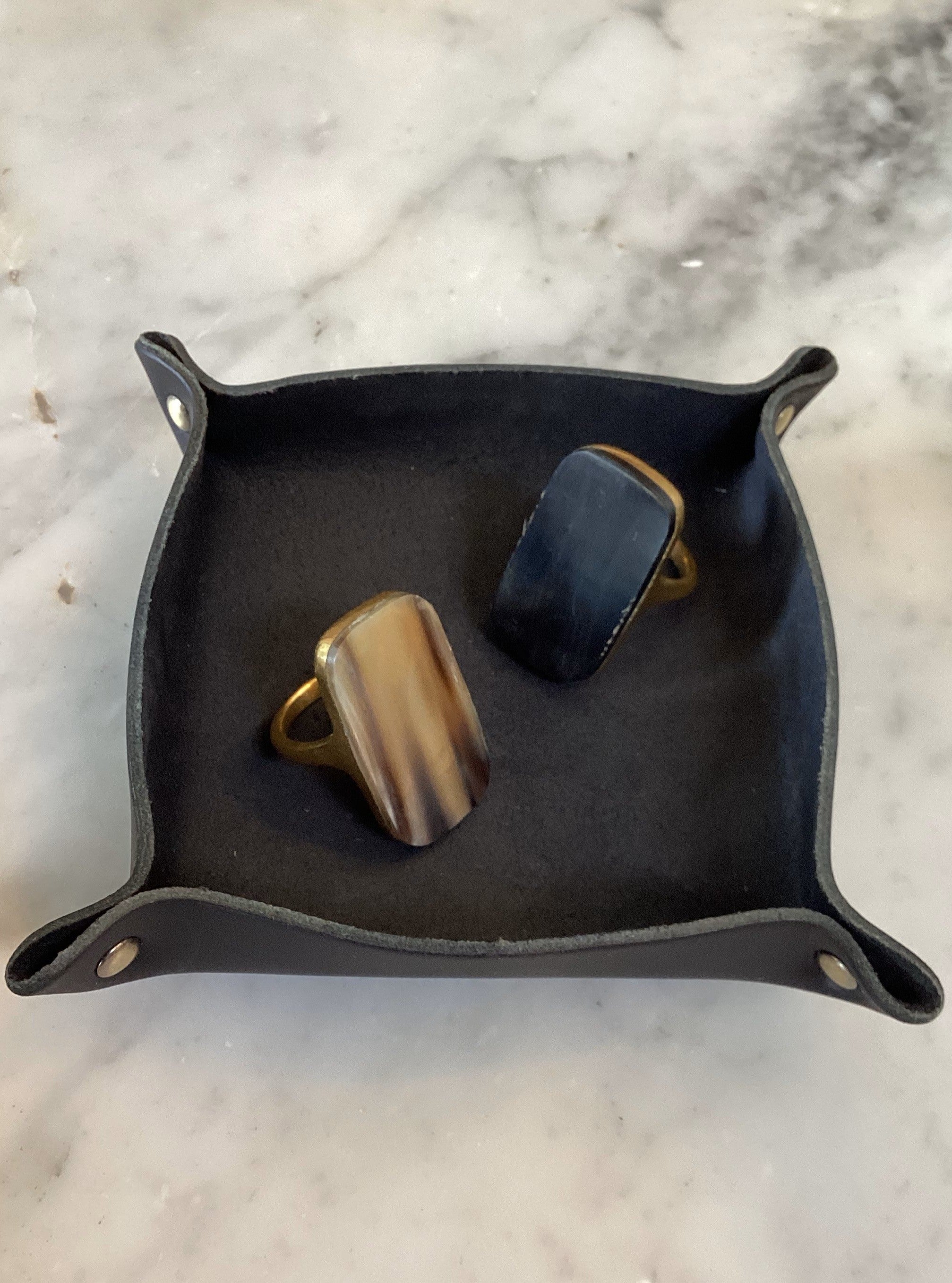 HORN STATEMENT RING