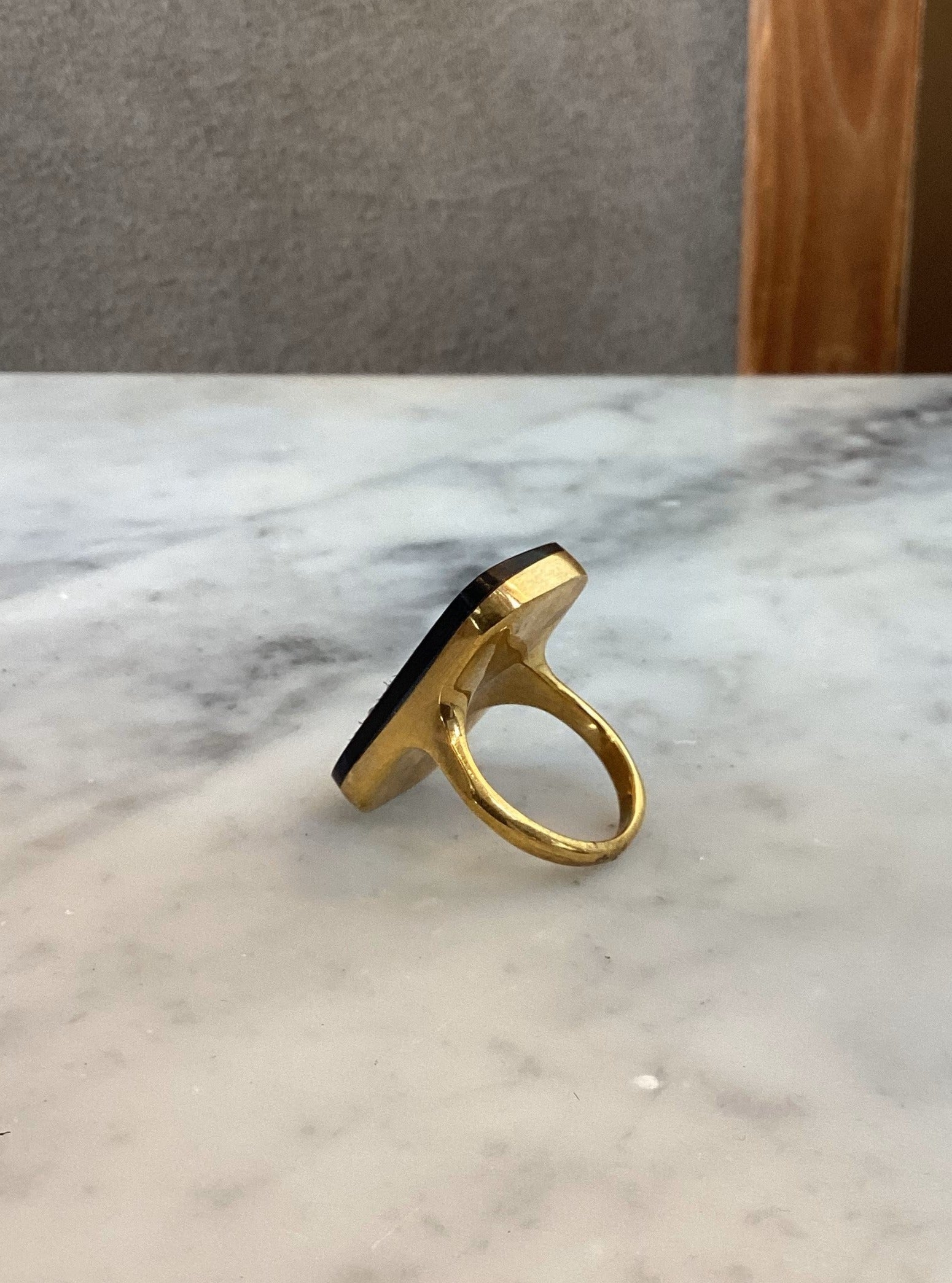 HORN STATEMENT RING