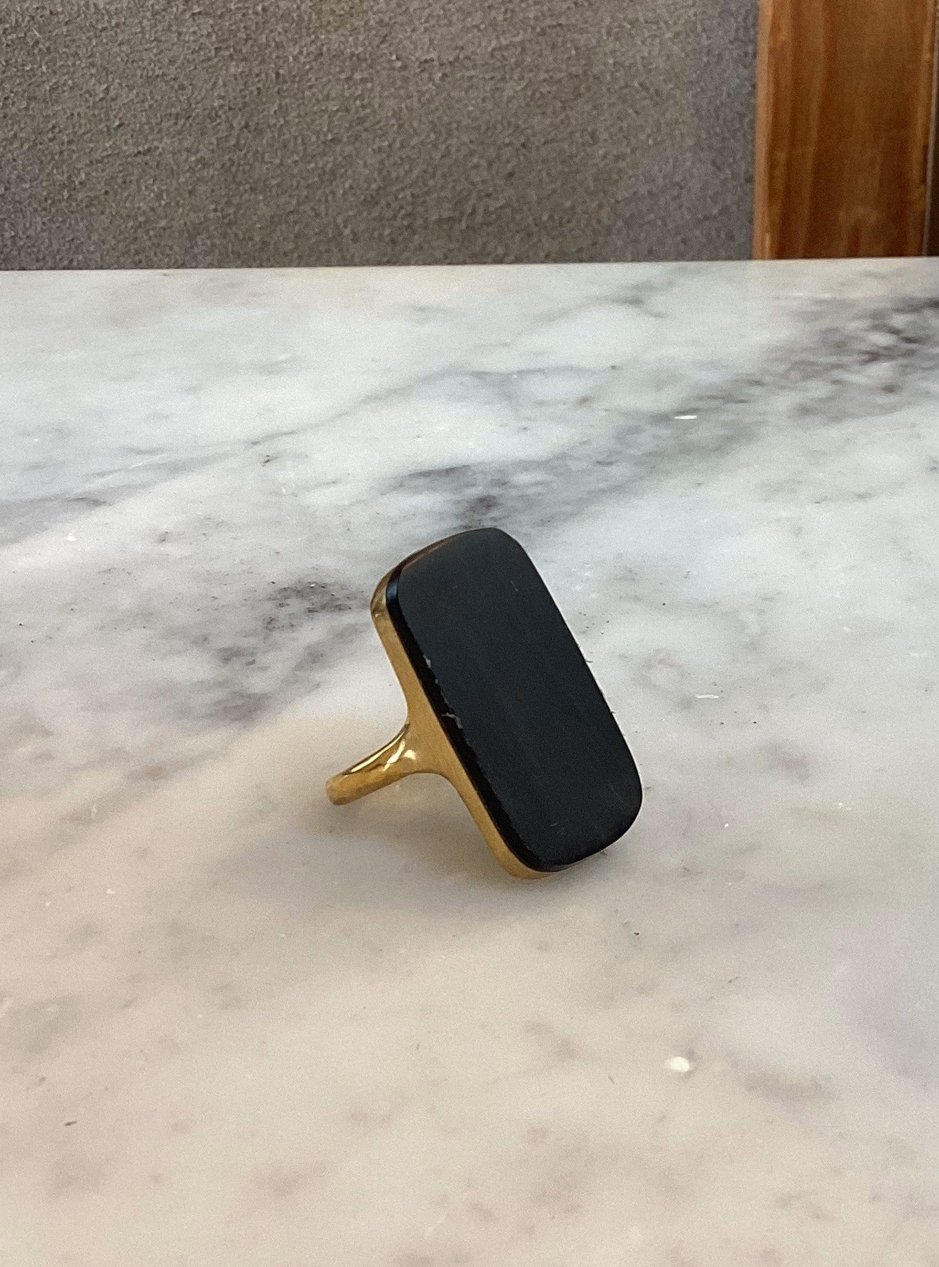 HORN STATEMENT RING
