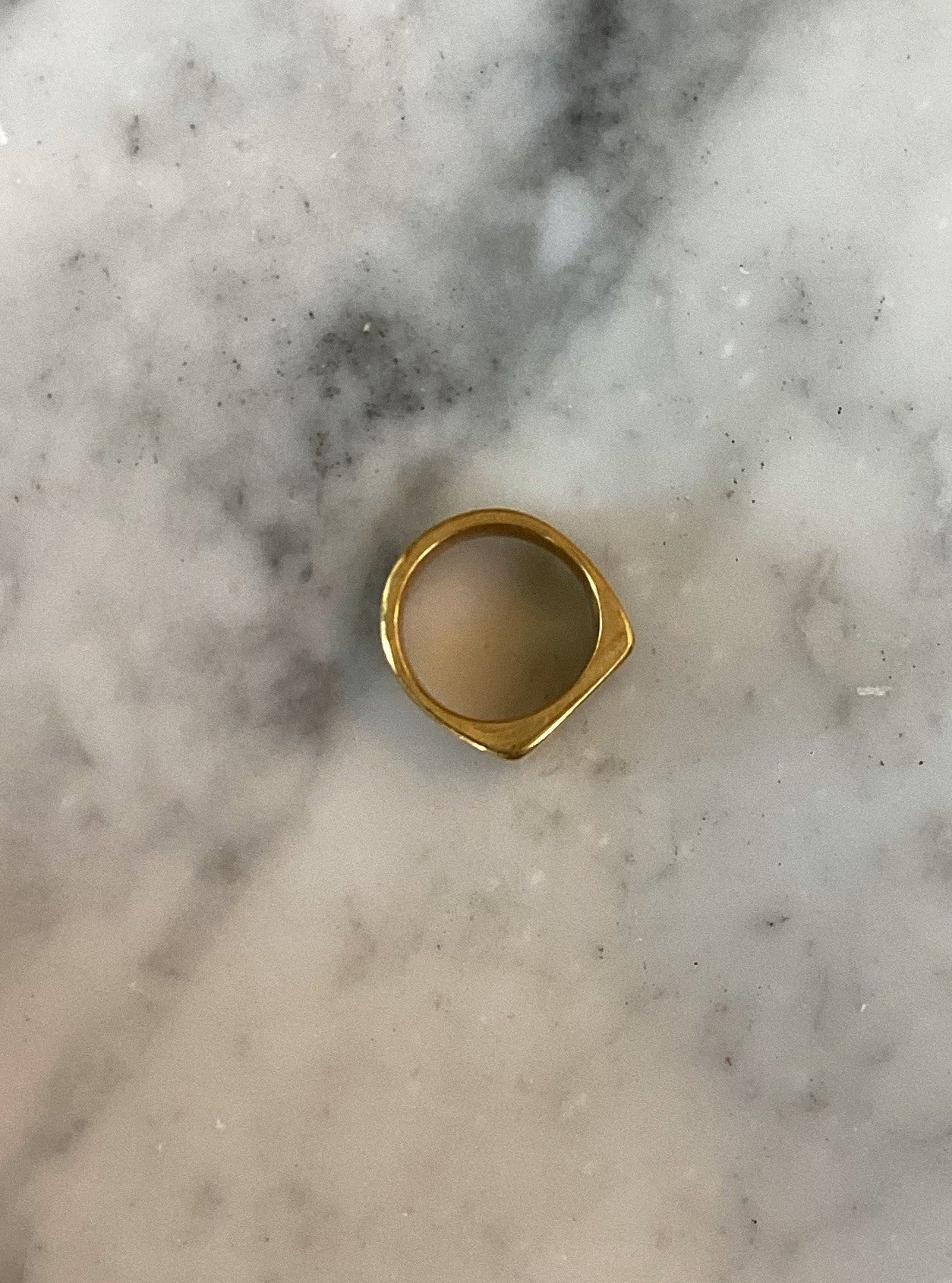 RECTANGLE SIGNET RING