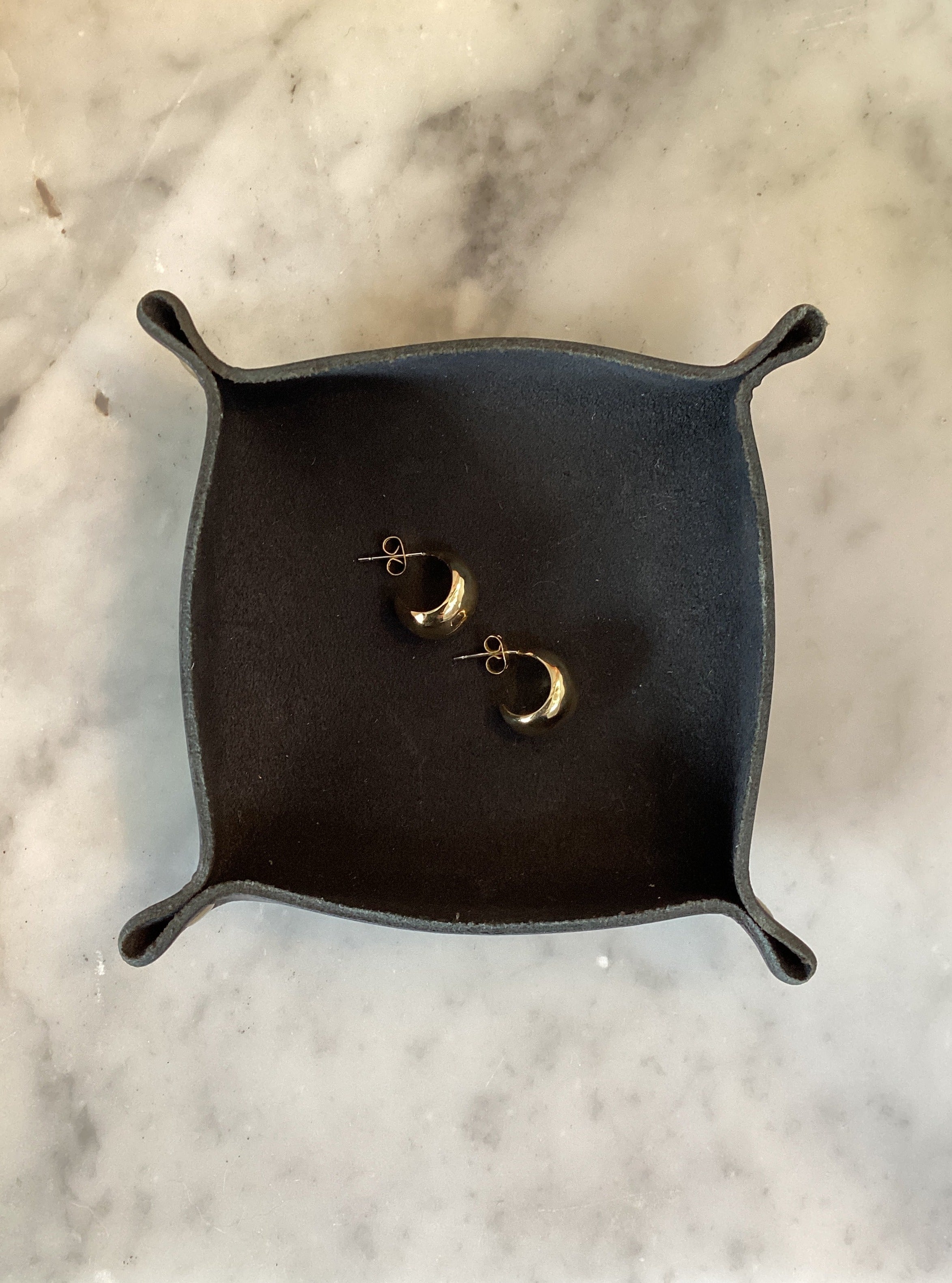 DOME EARRINGS