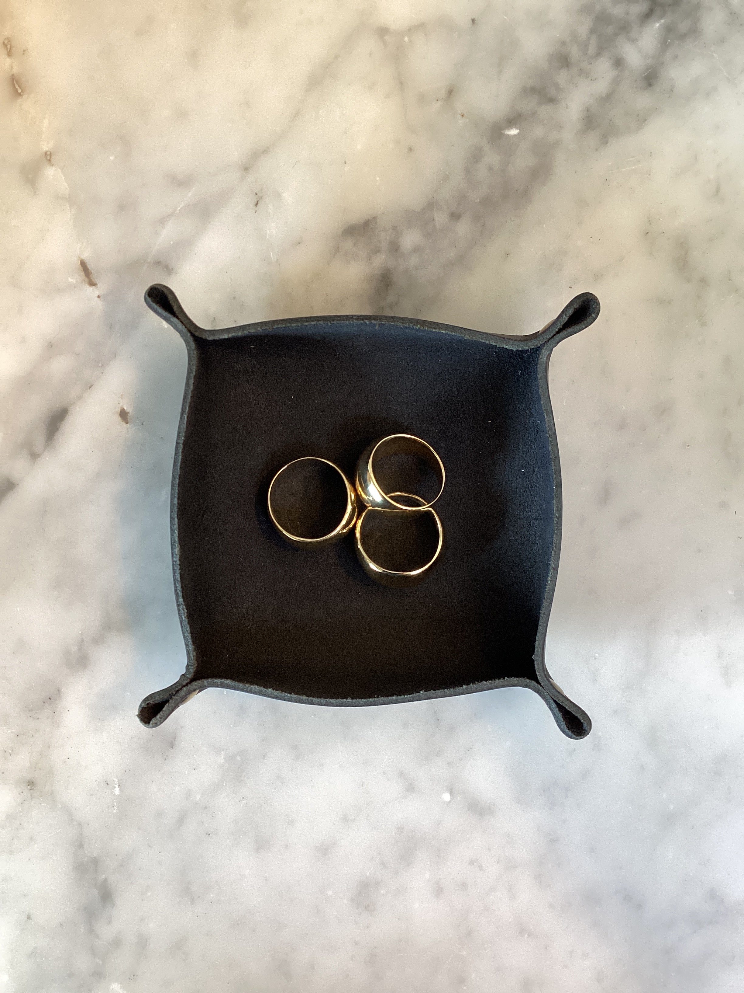 CLASSIC WIDE BAND RING