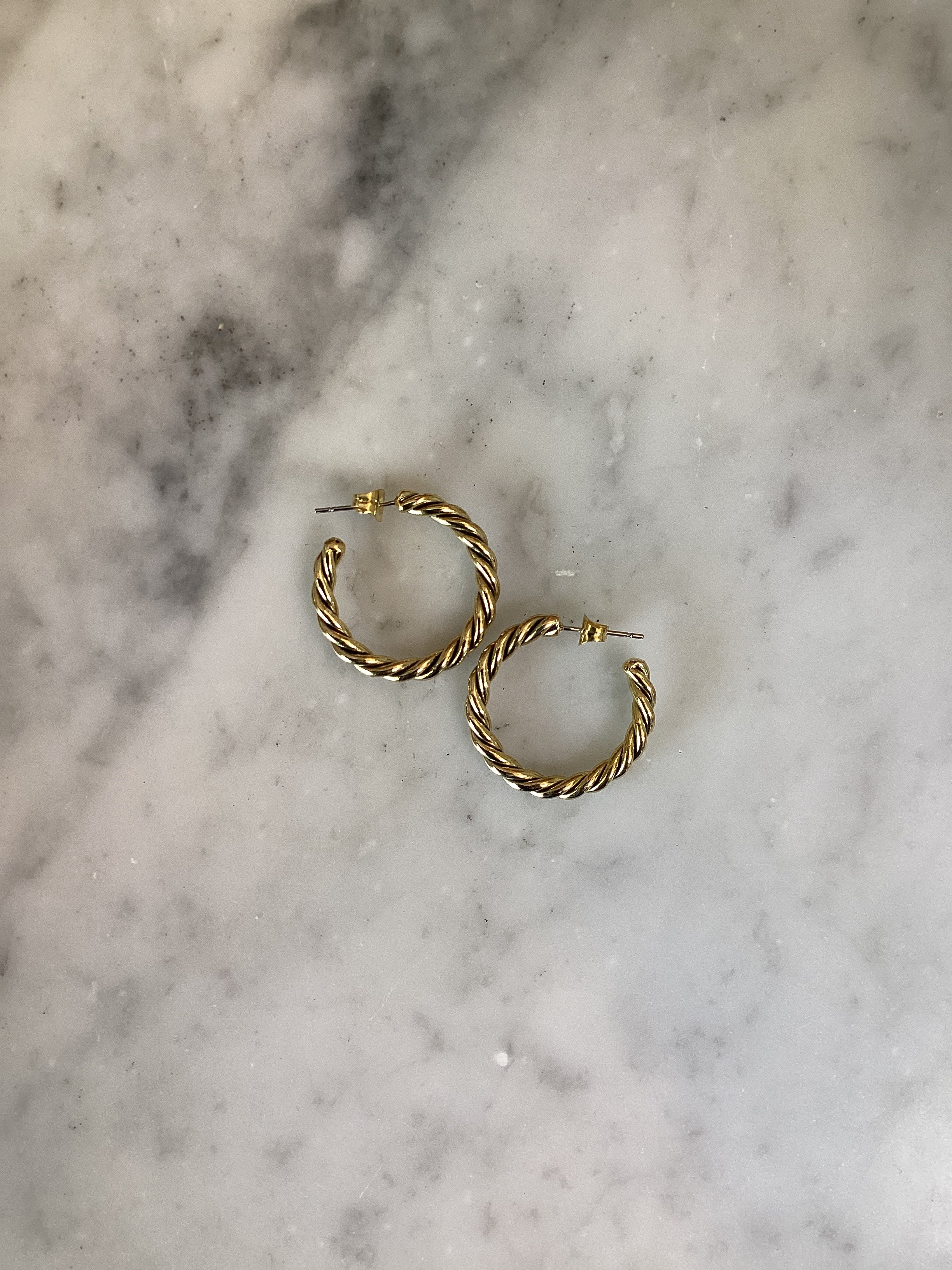 TWISTED HOOP EARRINGS