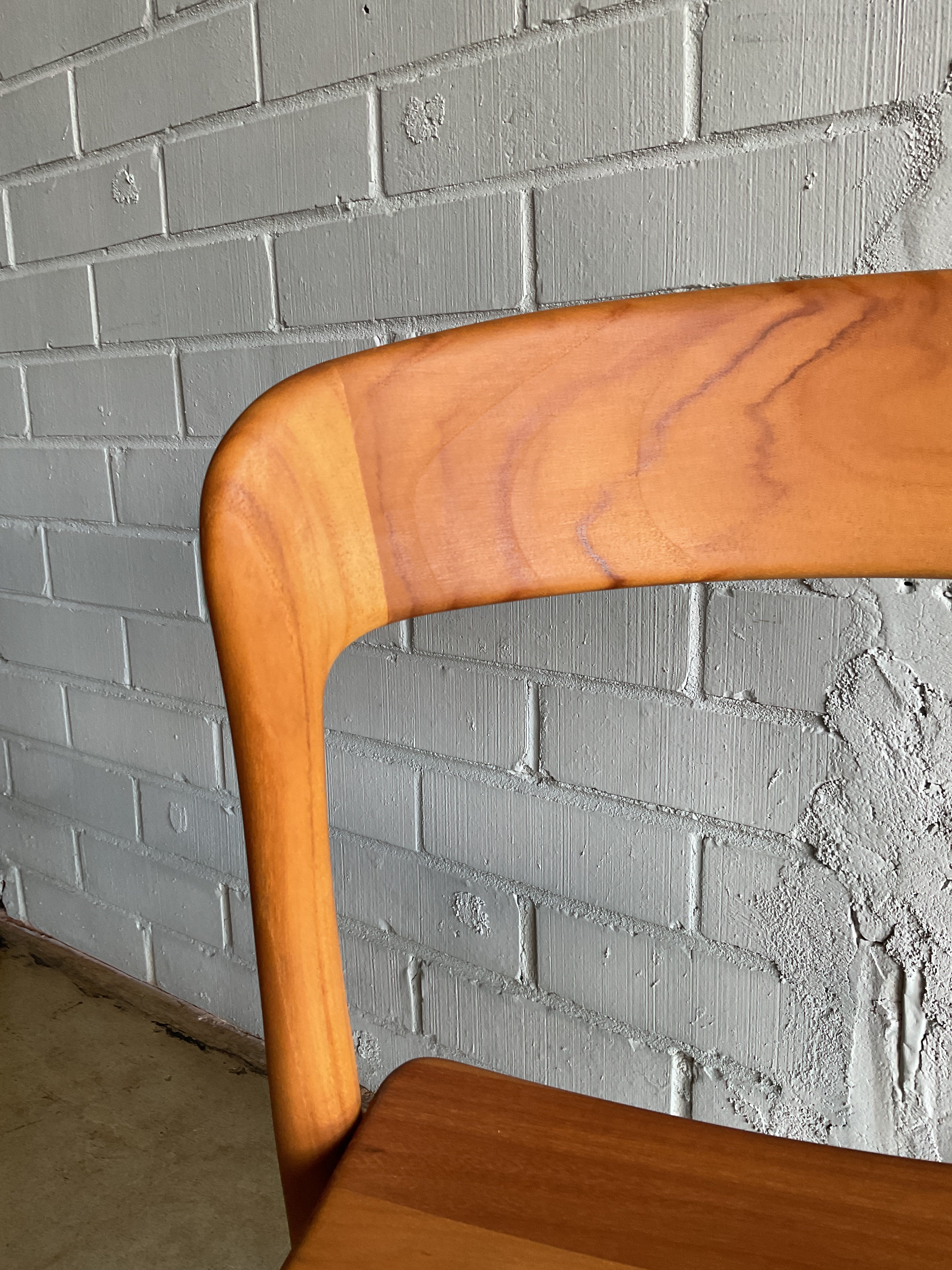THEODORE SIDE CHAIR