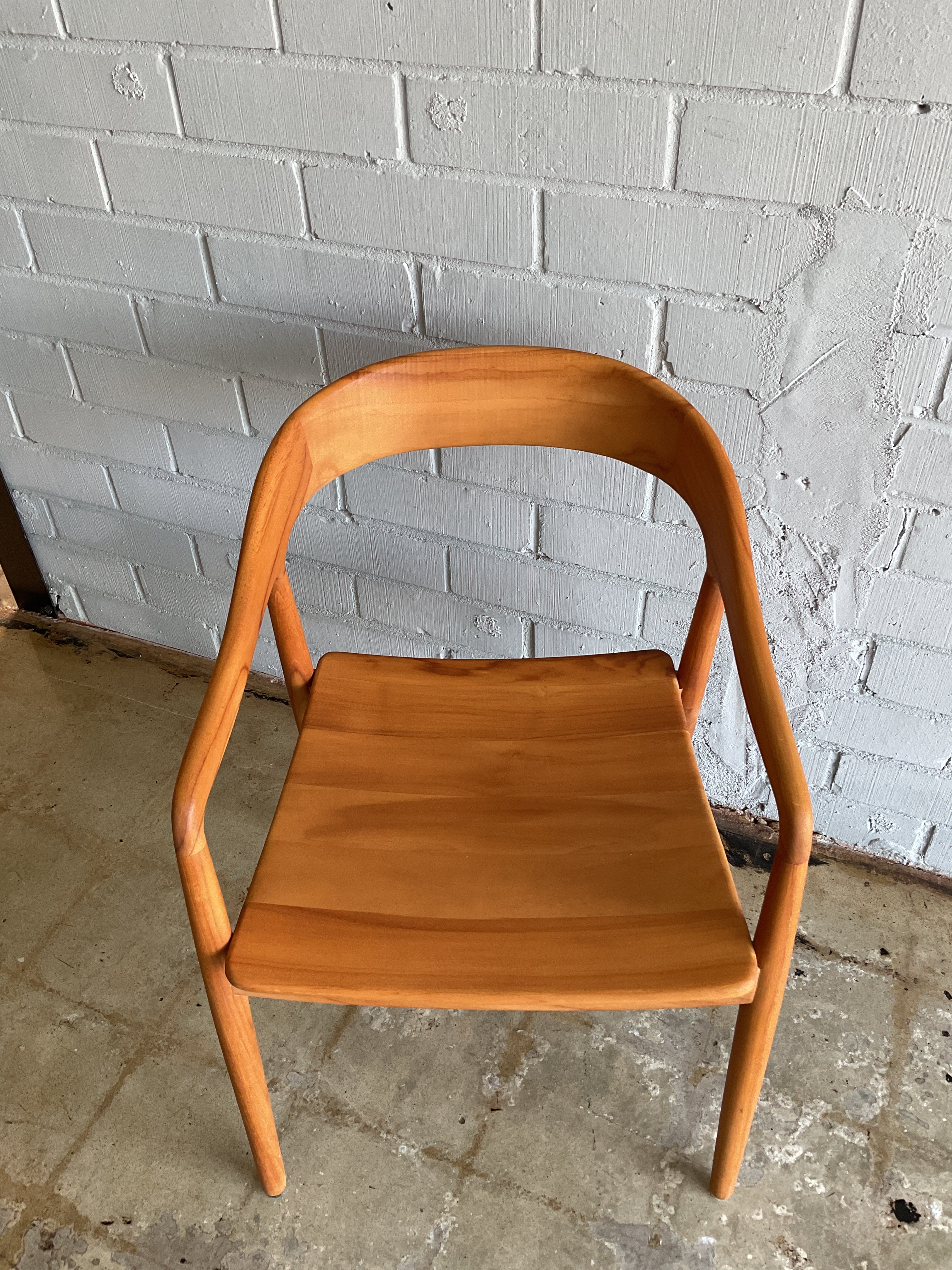 THEODORE ARMCHAIR