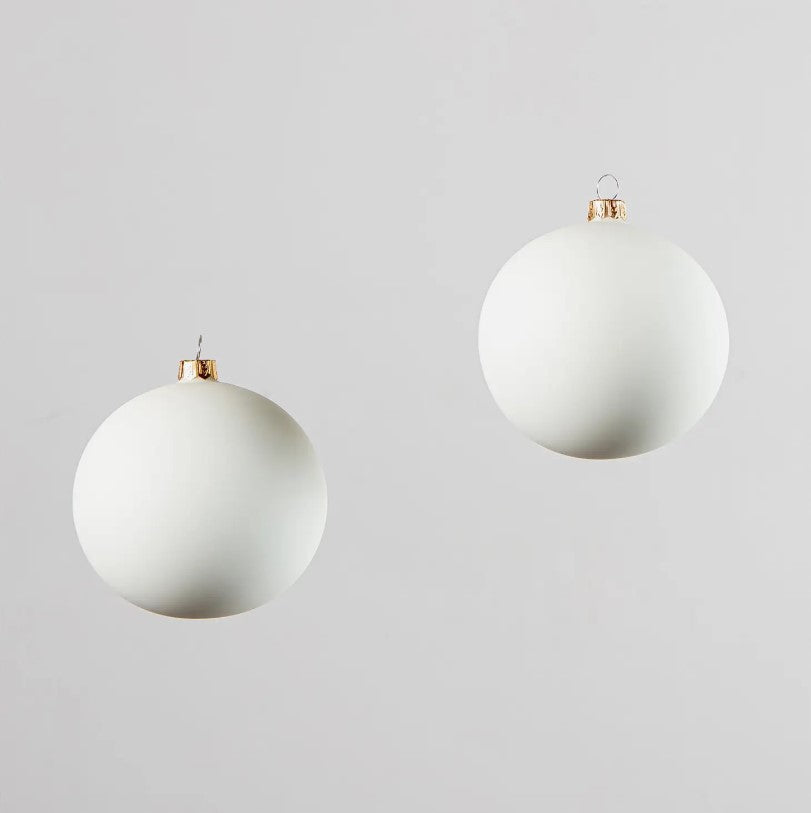 GLASS BAUBLE ORNAMENT