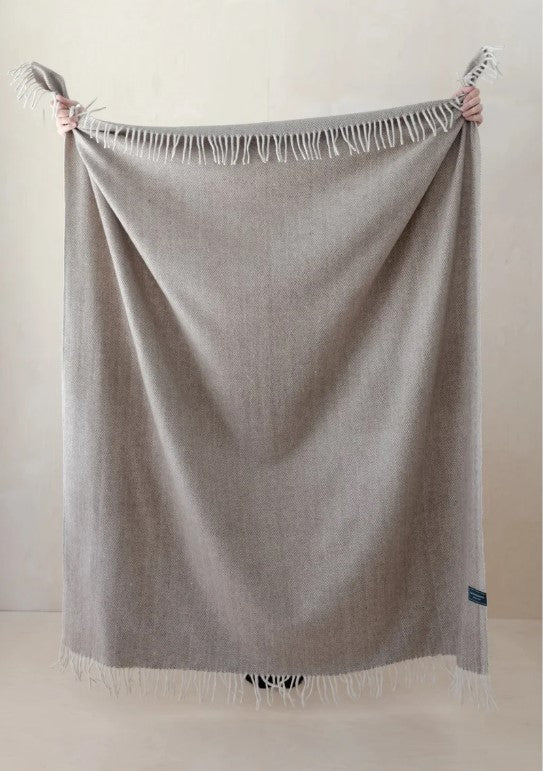 RECYCLED WOOL BLANKET