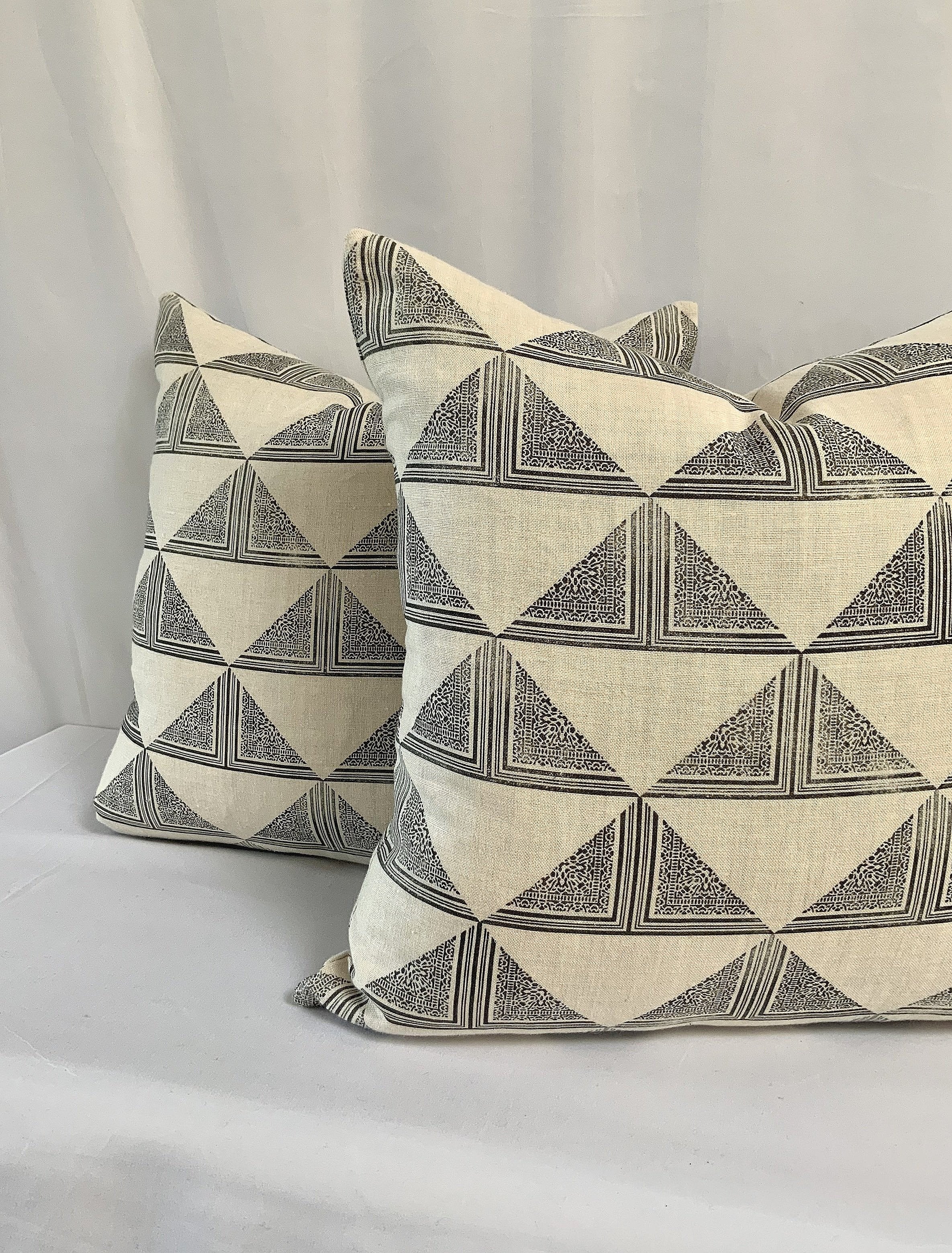BLACK + WHITE TRIANGLES PILLOW