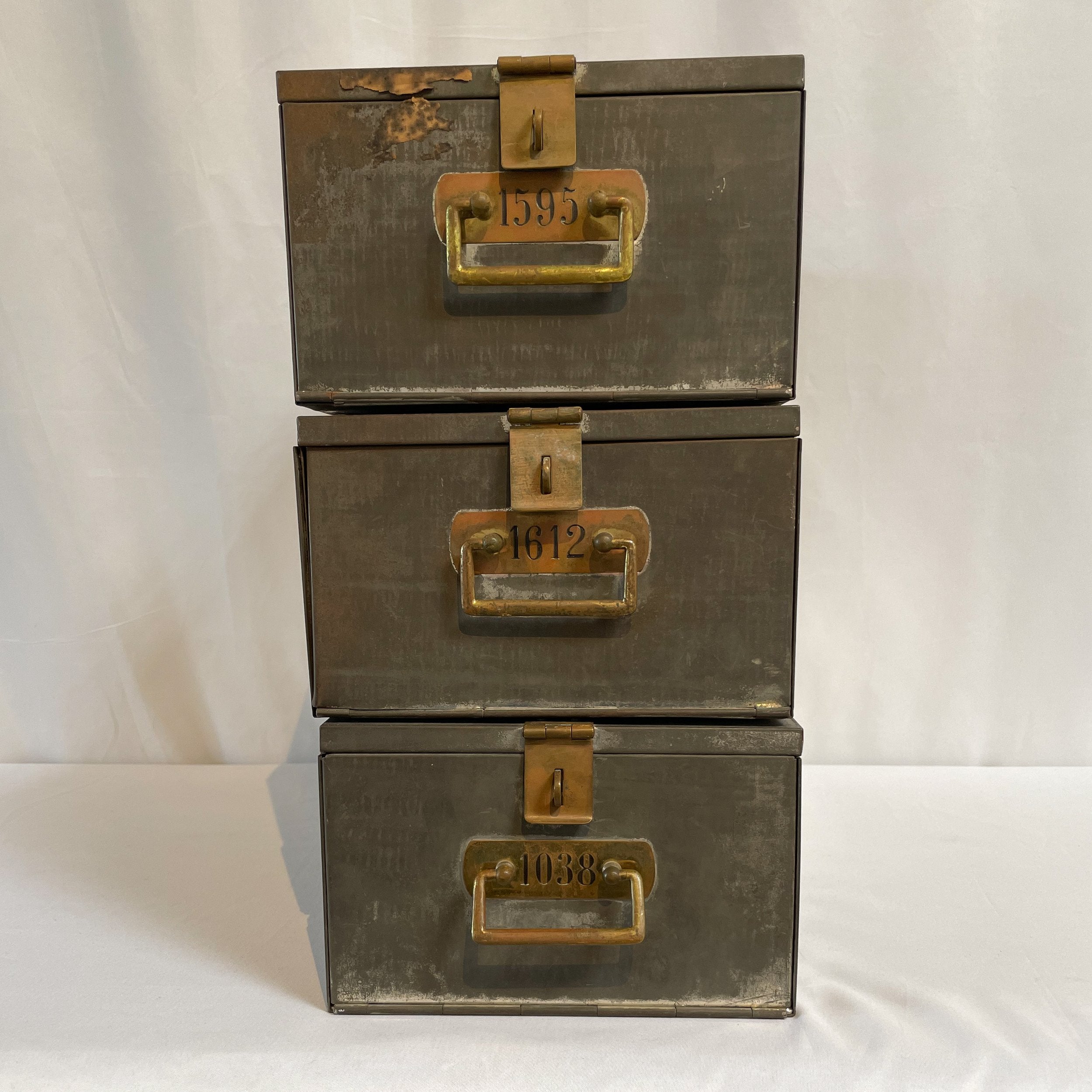 VINTAGE BANKER BOX