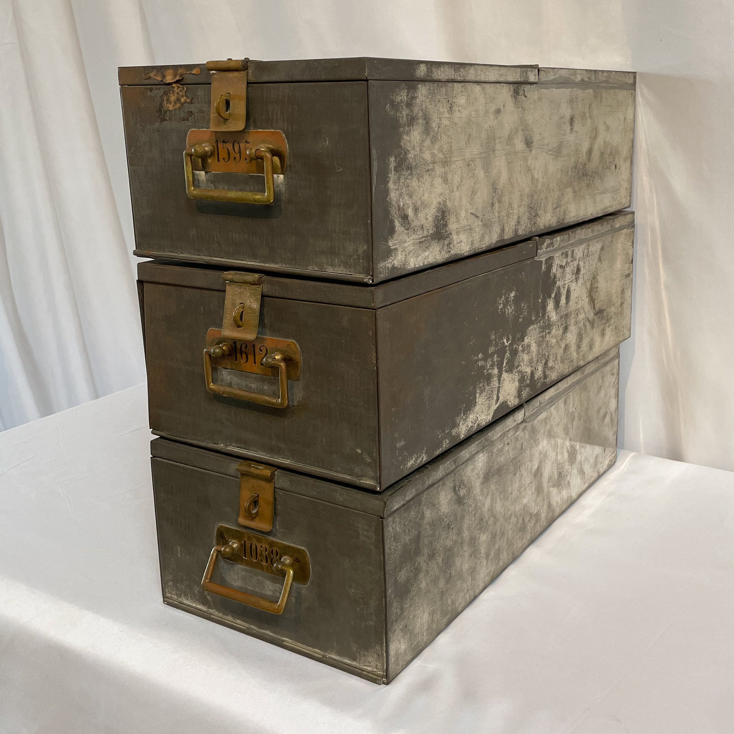 VINTAGE BANKER BOX