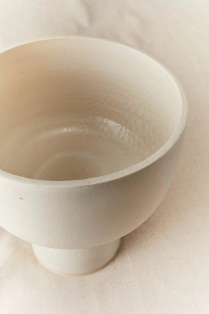 CERAMIC FOOTED BOWL