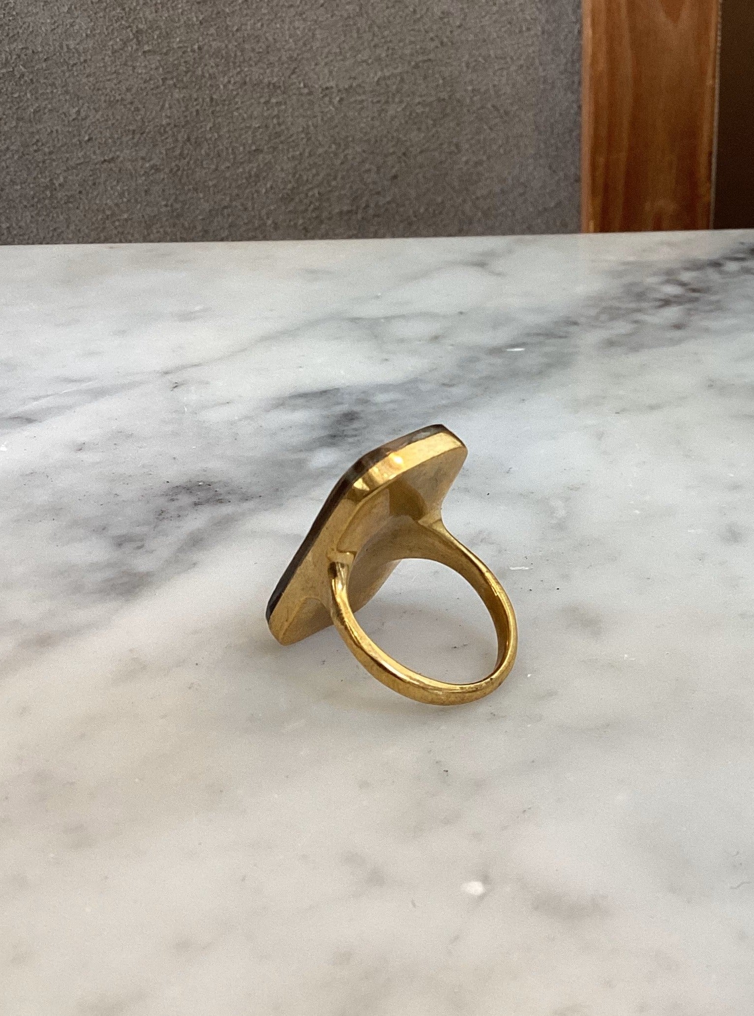 HORN STATEMENT RING
