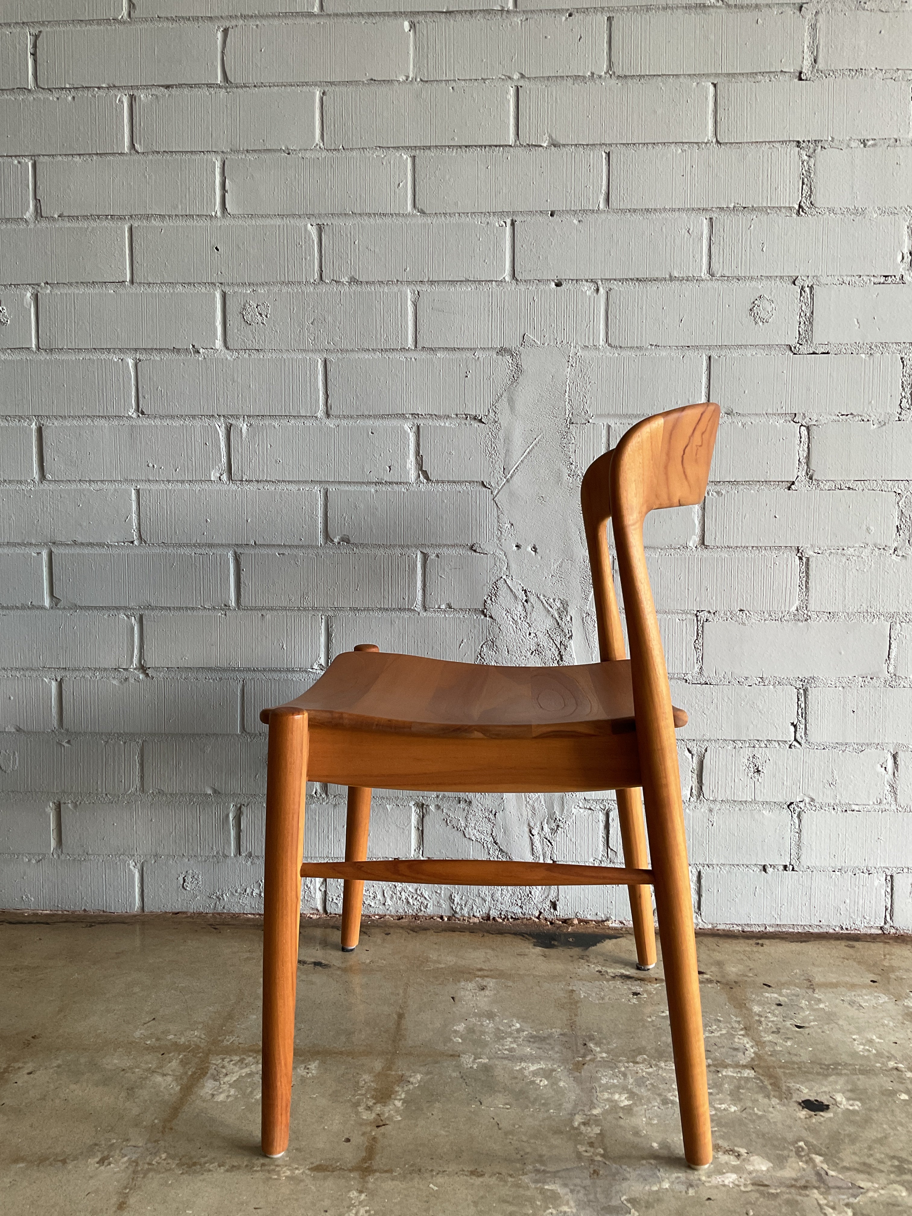 THEODORE SIDE CHAIR