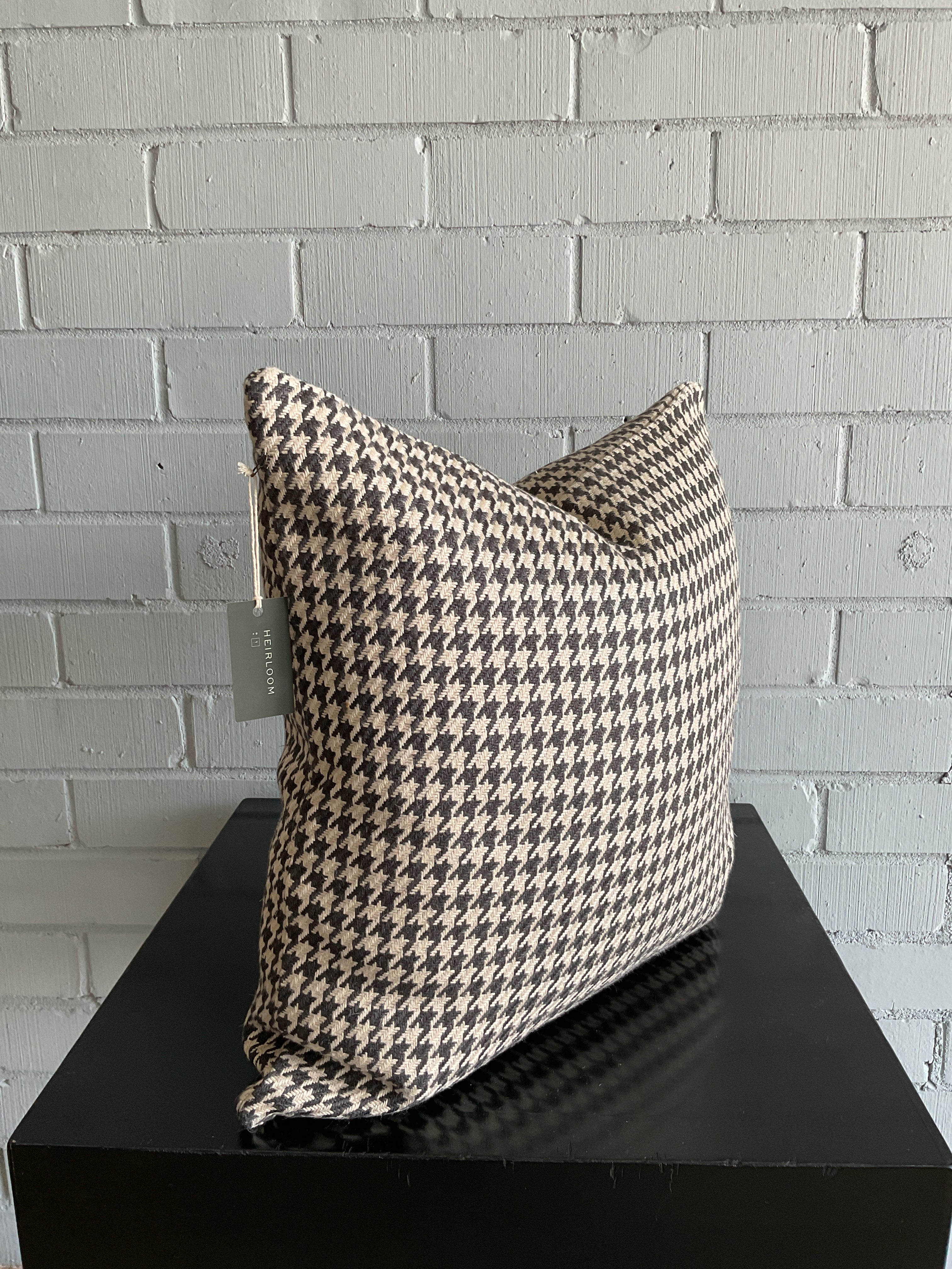 HOUNDSTOOTH BLACK + WHITE PILLOW