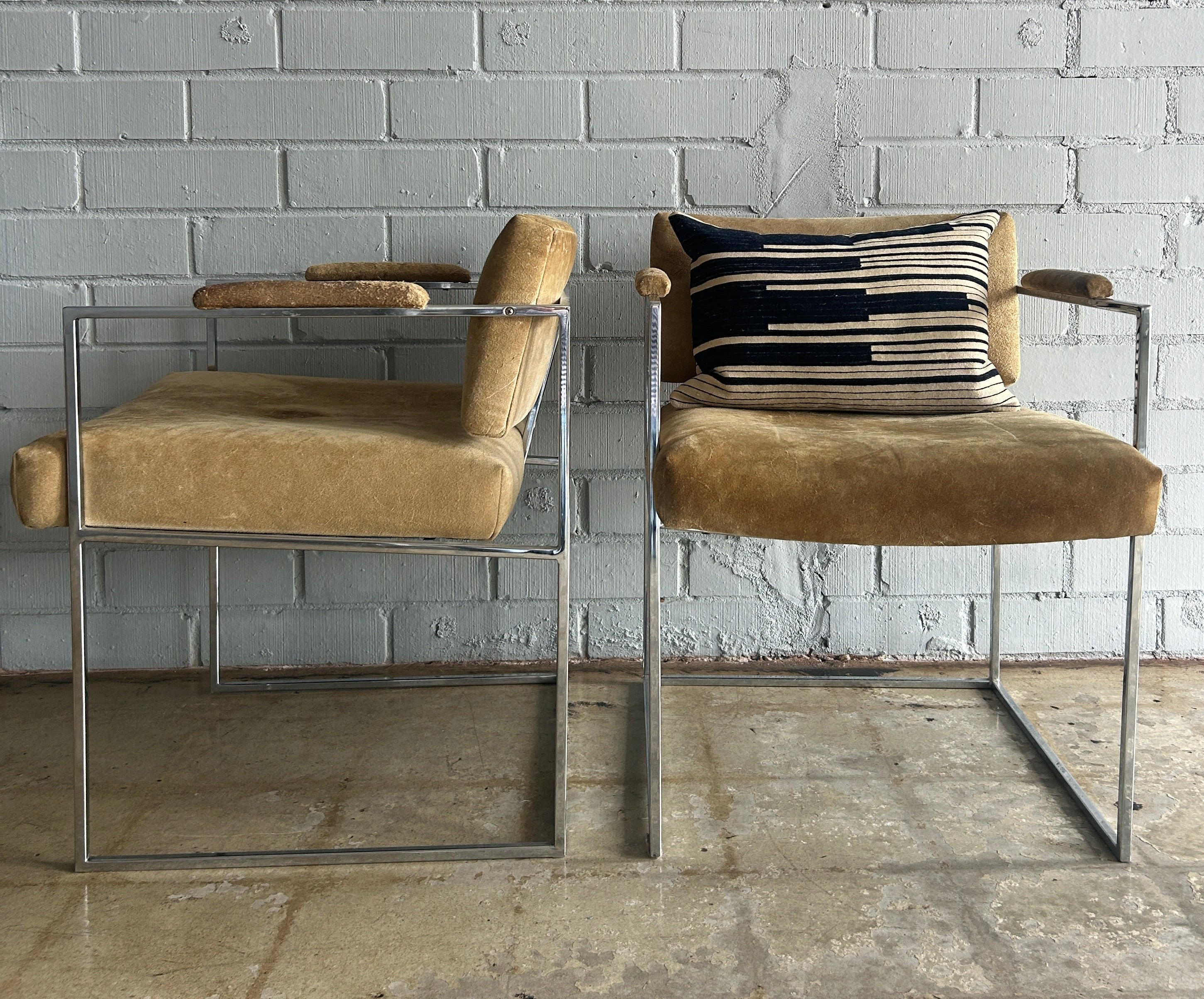 VINTAGE CHROME CHAIR