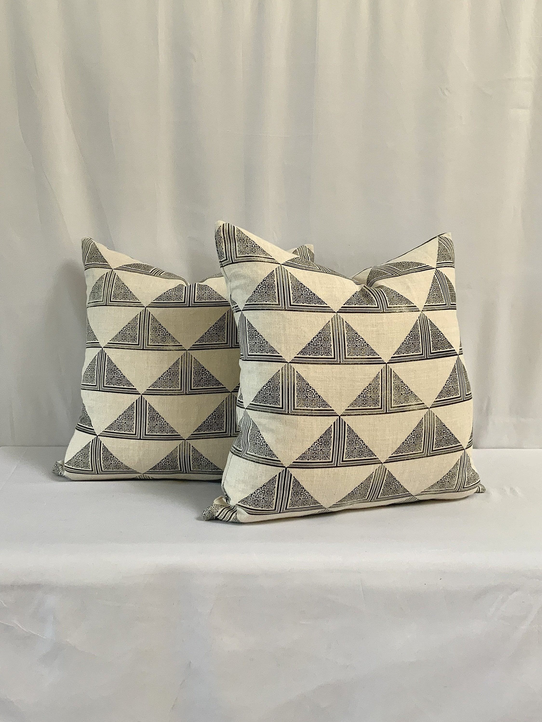 BLACK + WHITE TRIANGLES PILLOW