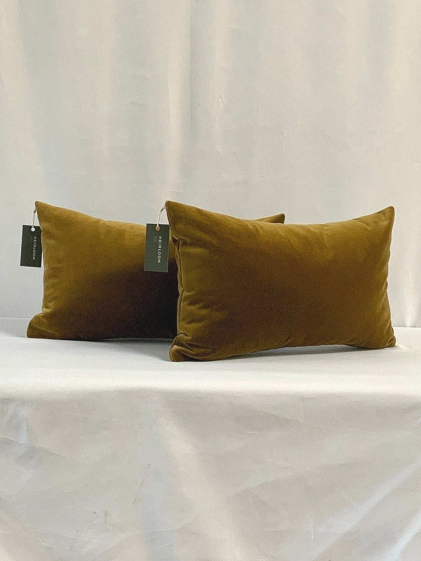 OLIVE VELVET LUMBAR PILLOW