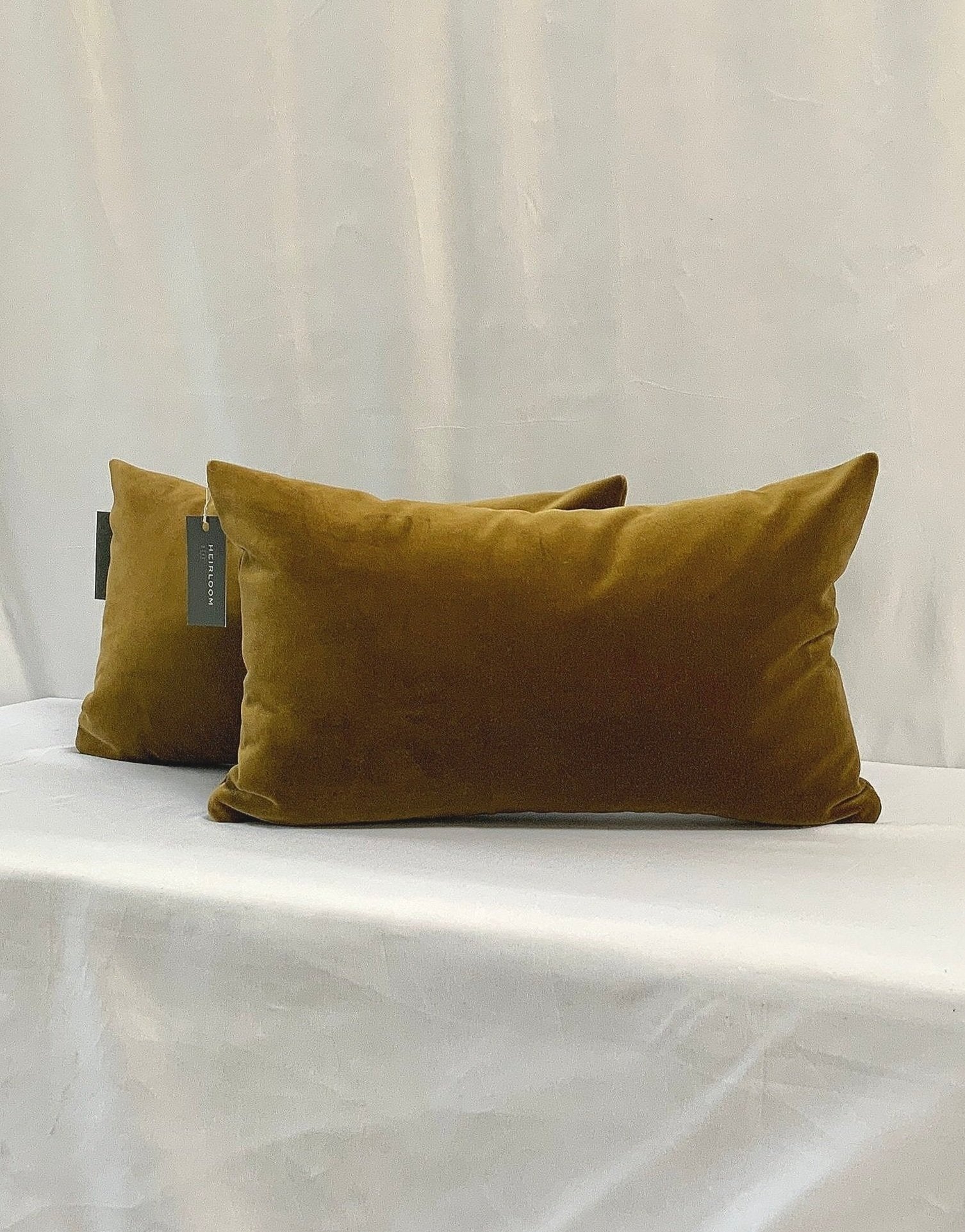 OLIVE VELVET LUMBAR PILLOW