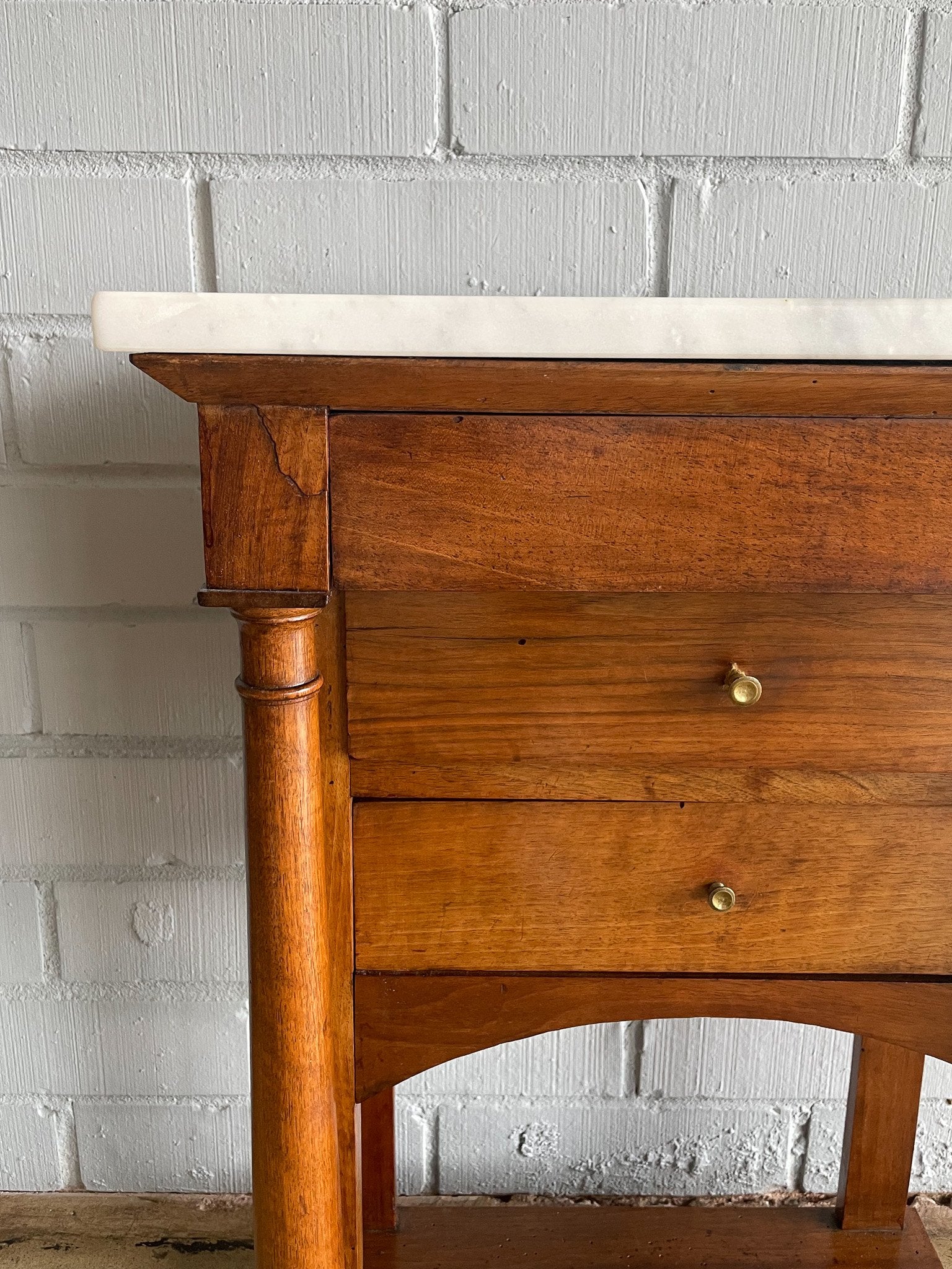 ANTIQUE SIDE TABLE WITH WHITE MARBLE TOP