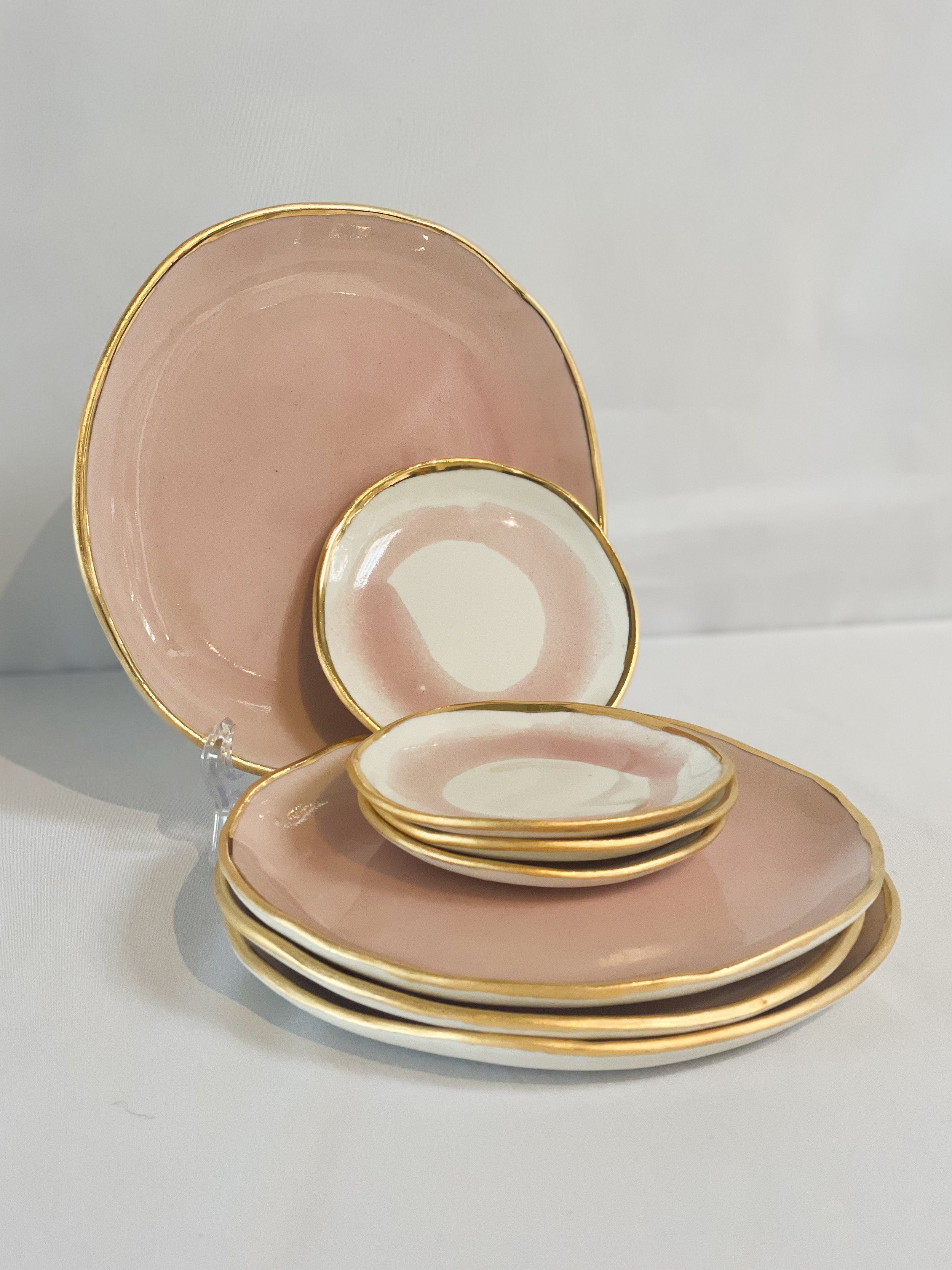 GOLD RIMMED ROSE PLATE